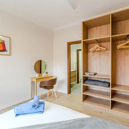 Lägenhet Yubal Iv By Interhome